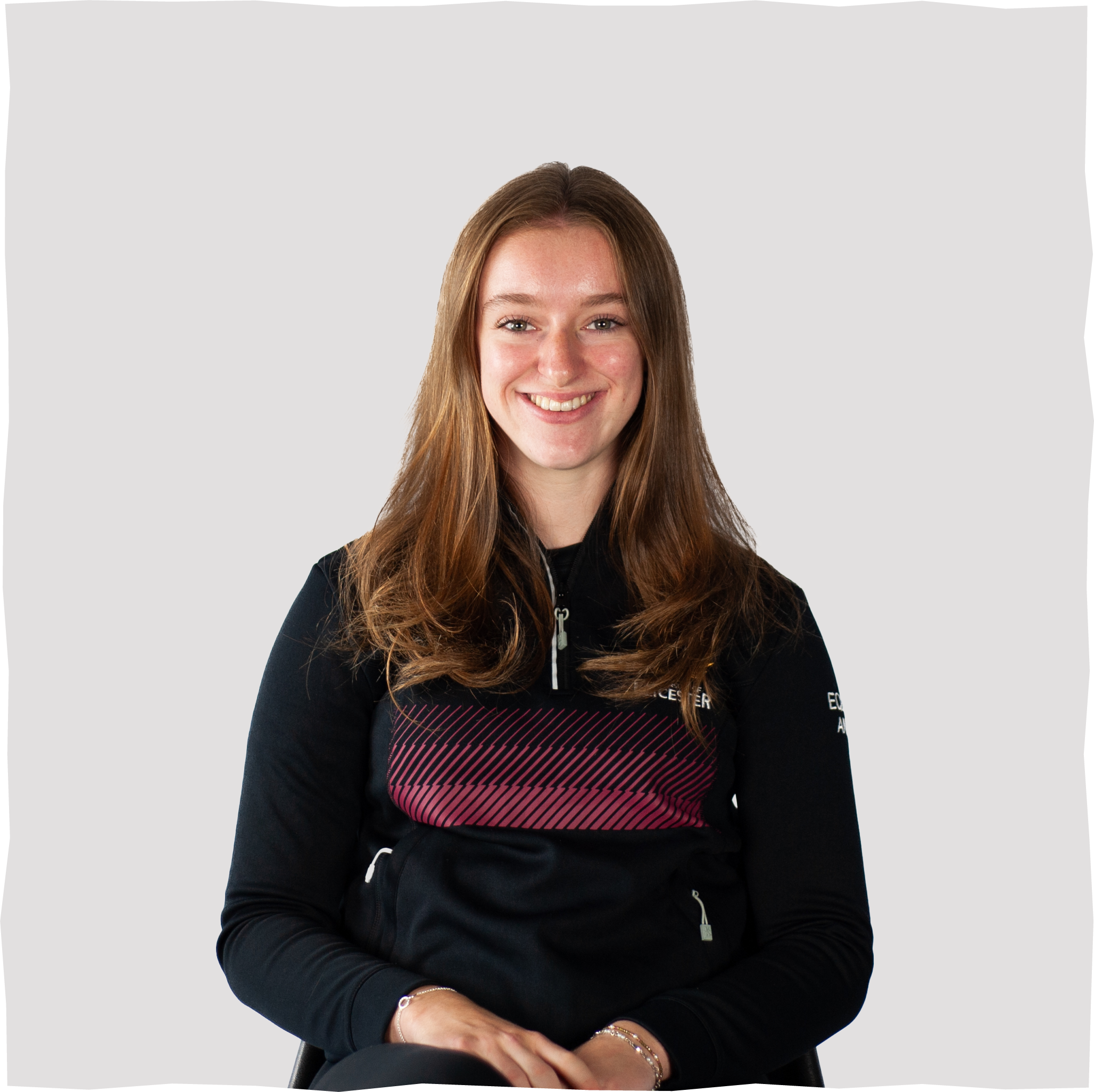 Headshot of Issy Jameson