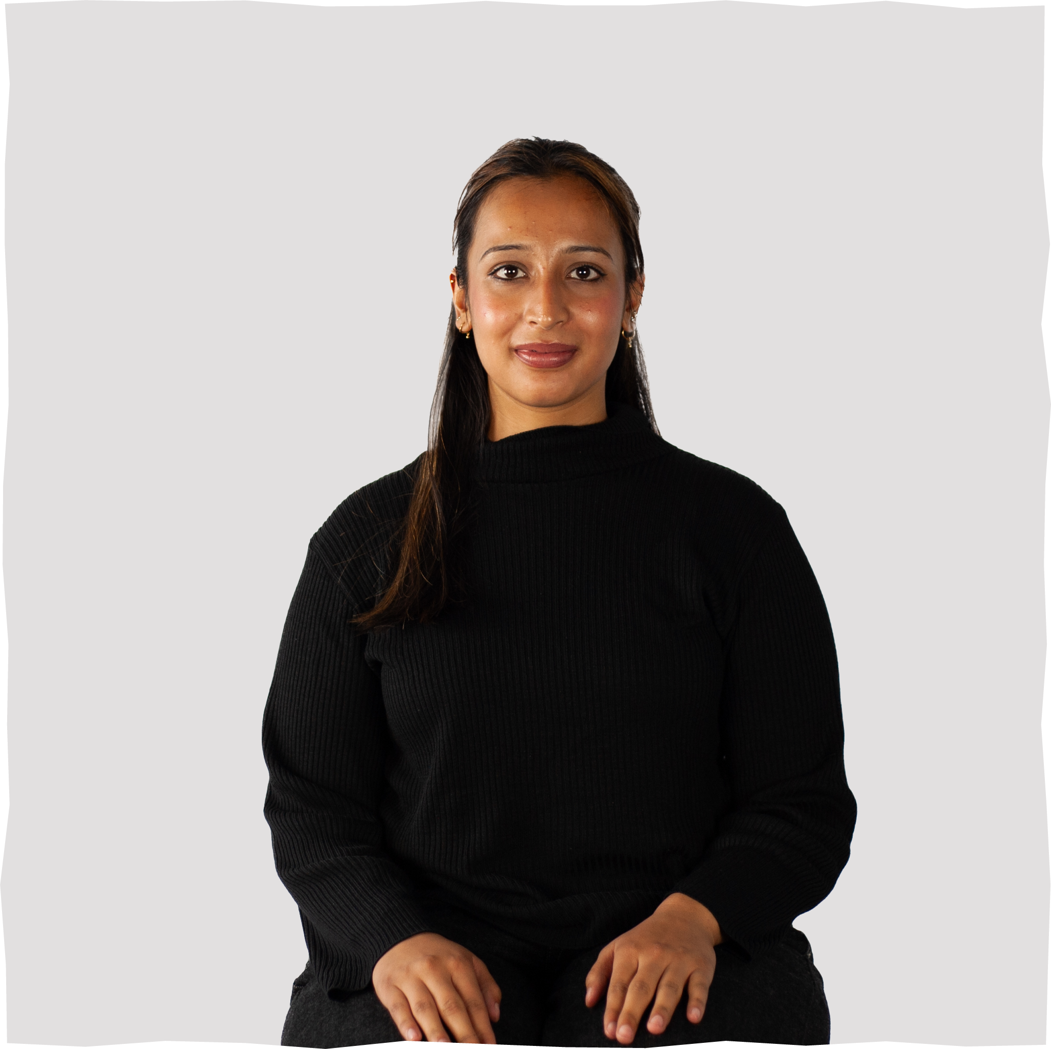 Headshot of Huda Khan